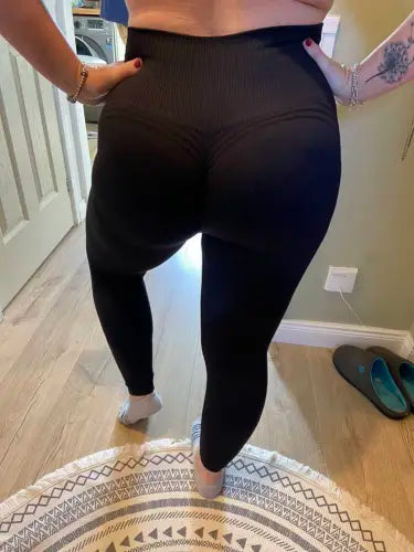 Effet push-up du legging sculptant vu de dos